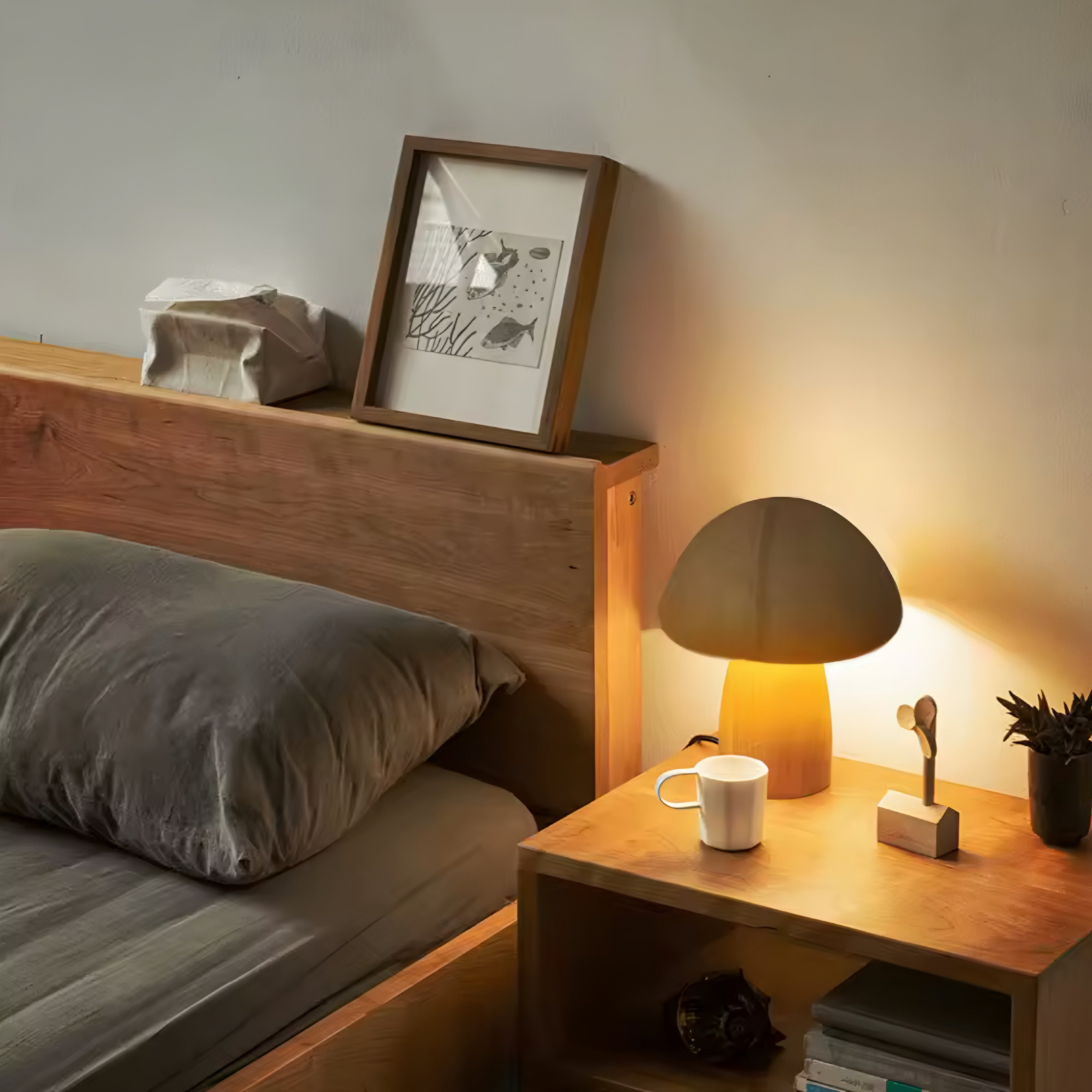 Trestruktur nattlampe med soppdesign